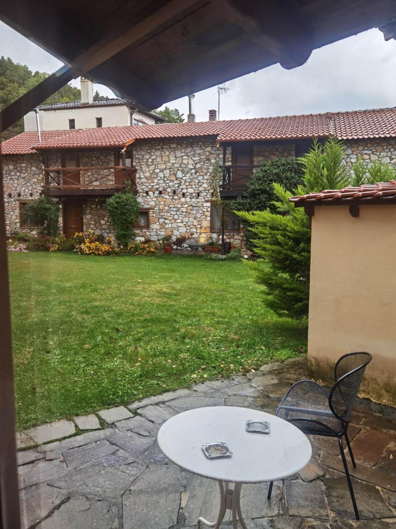 Traditional Stone Cottage In Palio Elatohori Екстериор снимка